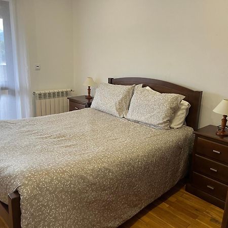제어스 Casa De Casarelhos - Vistas Rio, Campo E Montanha - Lareira 아파트 외부 사진