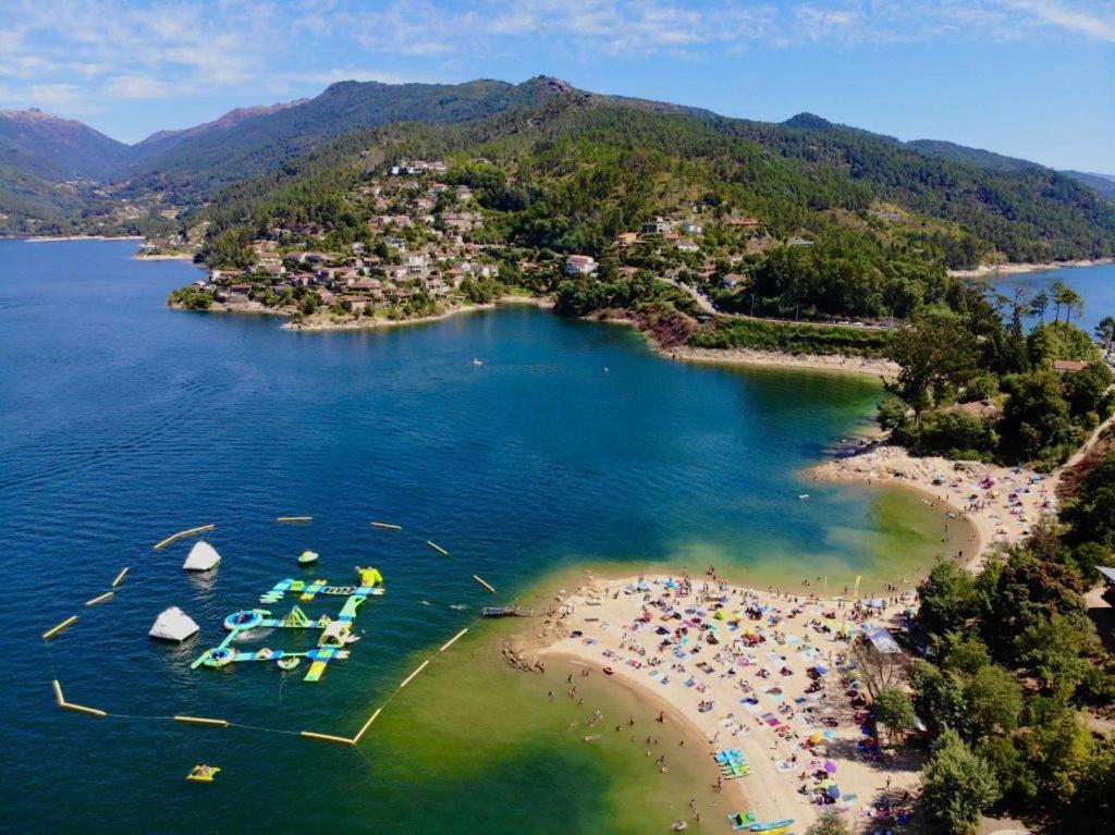 제어스 Casa De Casarelhos - Vistas Rio, Campo E Montanha - Lareira 아파트 외부 사진