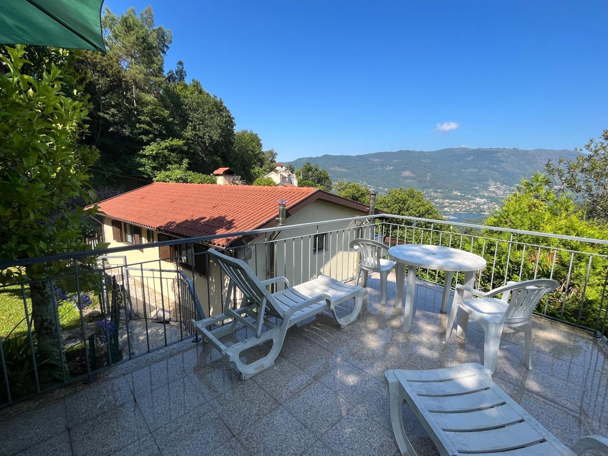 제어스 Casa De Casarelhos - Vistas Rio, Campo E Montanha - Lareira 아파트 외부 사진
