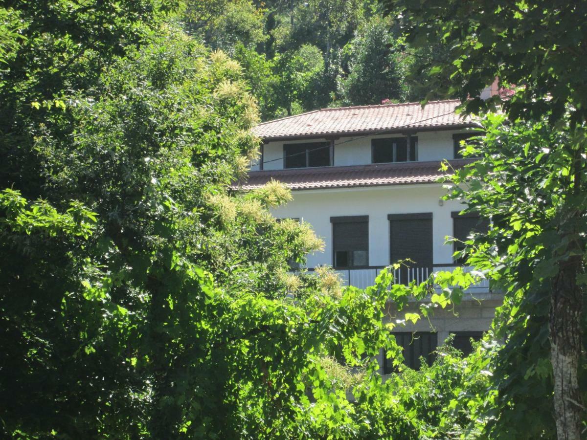 제어스 Casa De Casarelhos - Vistas Rio, Campo E Montanha - Lareira 아파트 외부 사진