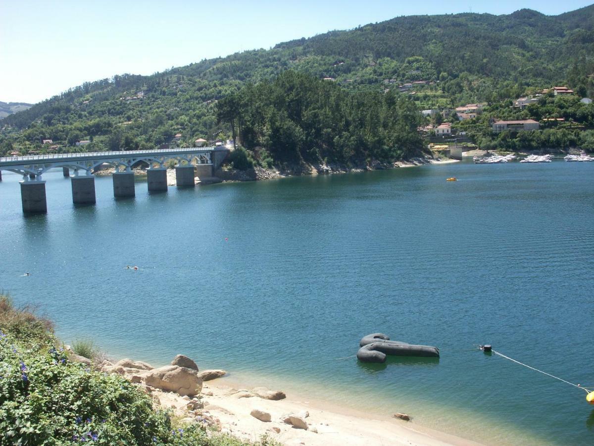 Casa De Casarelhos - Andar De Moradia - Vistas Rio E Montanha - Geres 제어스 외부 사진