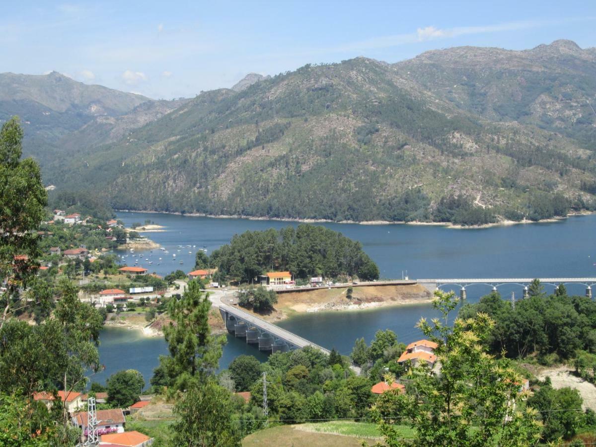 제어스 Casa De Casarelhos - Vistas Rio, Campo E Montanha - Lareira 아파트 외부 사진