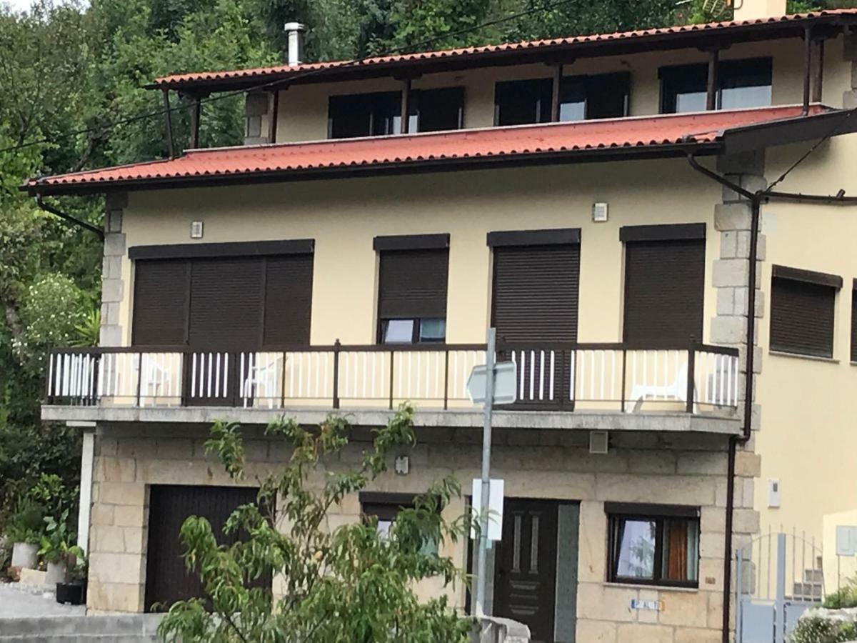 제어스 Casa De Casarelhos - Vistas Rio, Campo E Montanha - Lareira 아파트 외부 사진