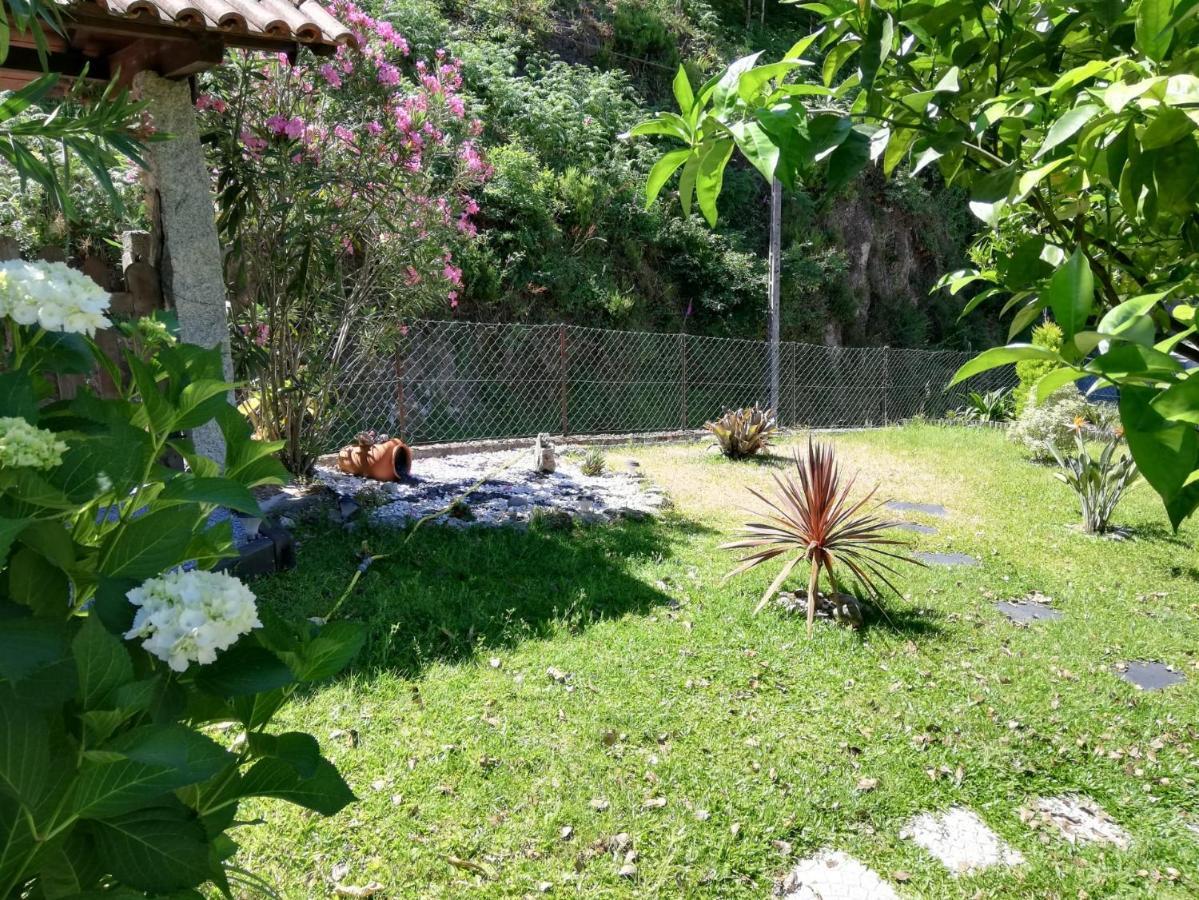 제어스 Casa De Casarelhos - Vistas Rio, Campo E Montanha - Lareira 아파트 외부 사진